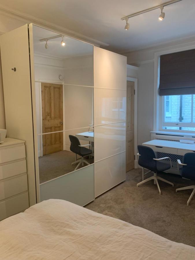 St Martins Bed & Breakfast Лондон Екстериор снимка